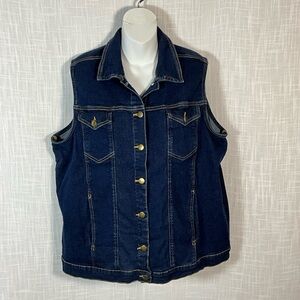 Blair Vest Size L Denim Button-up, Gold Accents and four front pockets